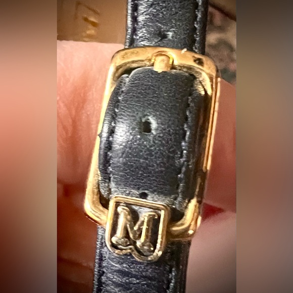 Elegant Bruno Magli Heels-Made in Italy-Size 7.5 AA-Good Vintage Cond-Navy Blue - Picture 8 of 8